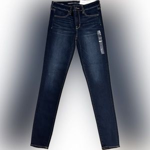 American Eagle begging a. Size 8 x-long